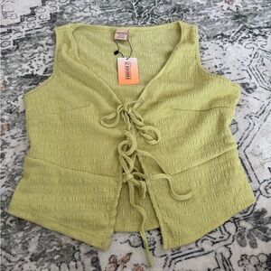 Forever 21 tie front tank top